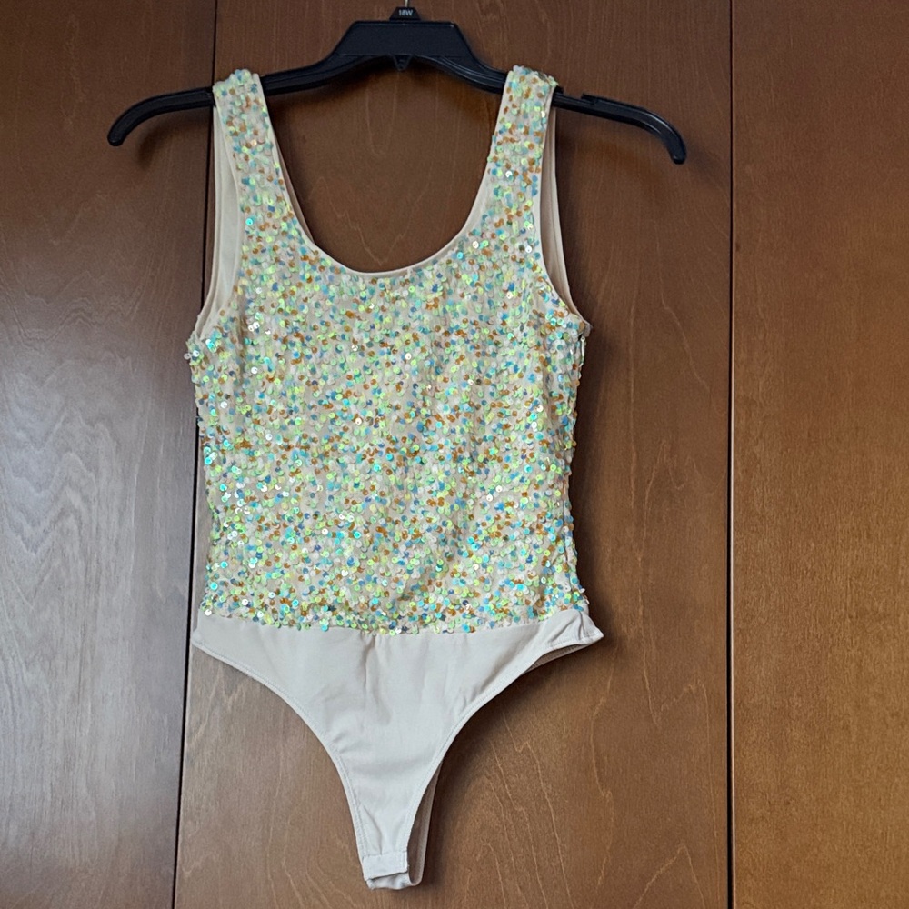 TCEC Felicity Sequin Embellished Bodysuit NWT Sz Sm. Ret $62.50